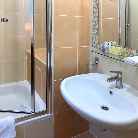 Eney Budget Hotel