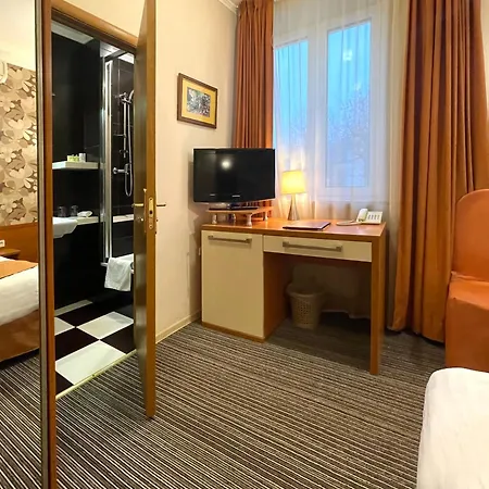 Eney Budget Hotel