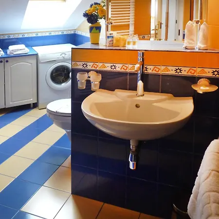 Eney Attic Three-room