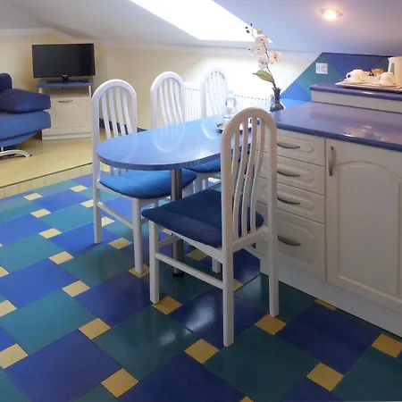 Eney Attic Three-room Szálloda 3*