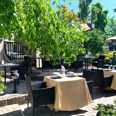 Eney Attic Three-room ホテル