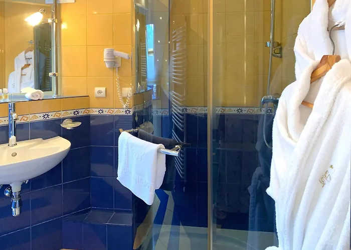 ホテル Eney Attic Three-room リヴィウ