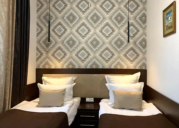 ホテル Eney Attic Three-room 3*