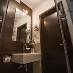 מלון Eney Attic Three-room לבוב