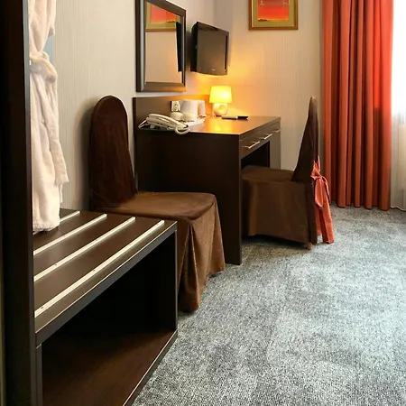 Eney Attic Three-room 3* לבוב